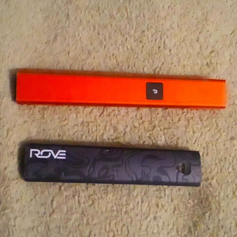 Stiiizy&Rove battery for pods